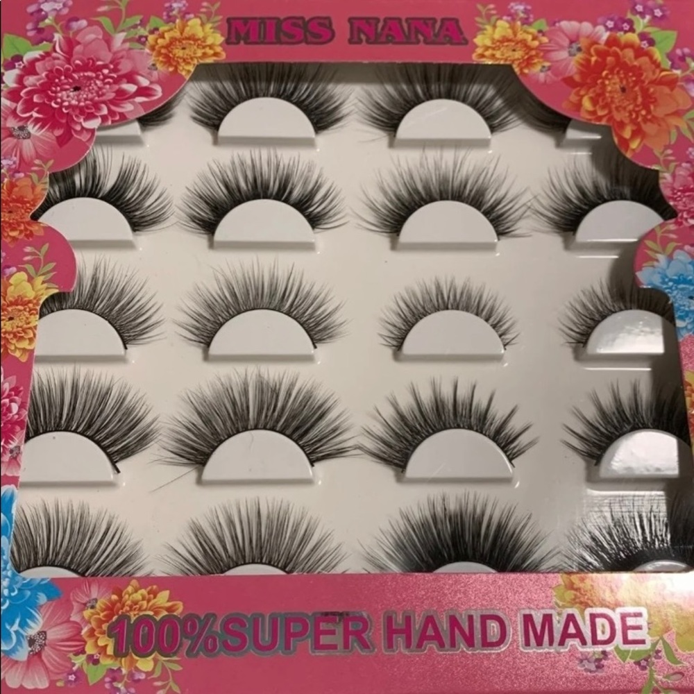 Eyelashes - Picture 1 of 1